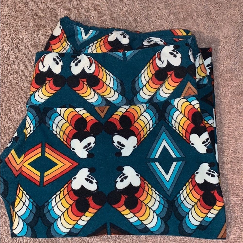 LulaRoe Tall & Curvy leggings, Disney